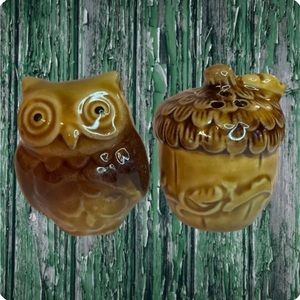 Mini Ceramic Owl & Acorn Salt And Pepper Shakers, Age Unknown